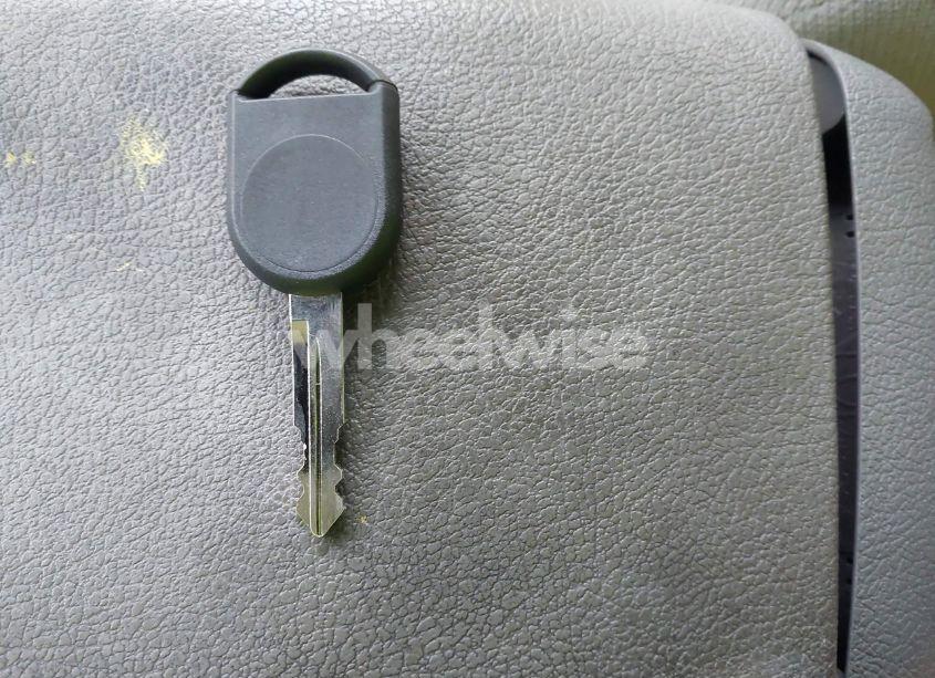 Photo 11 of 2004 Lincoln Town CAR SIGNATURE (VIN 1LNHM81WX4Y640244)