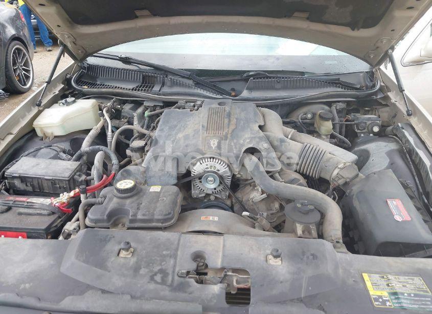 Photo 10 of 2004 Lincoln Town CAR SIGNATURE (VIN 1LNHM81WX4Y645198)