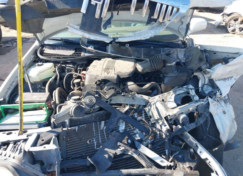 Photo 10 of 2004 Lincoln Town CAR SIGNATURE (VIN 1LNHM81WX4Y669744)