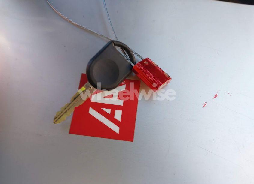 Photo 11 of 2004 Lincoln Town CAR SIGNATURE (VIN 1LNHM81WX4Y671266)