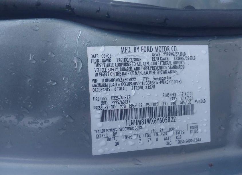 Photo 9 of 2006 Lincoln Town CAR SIGNATURE (VIN 1LNHM81WX6Y605822)