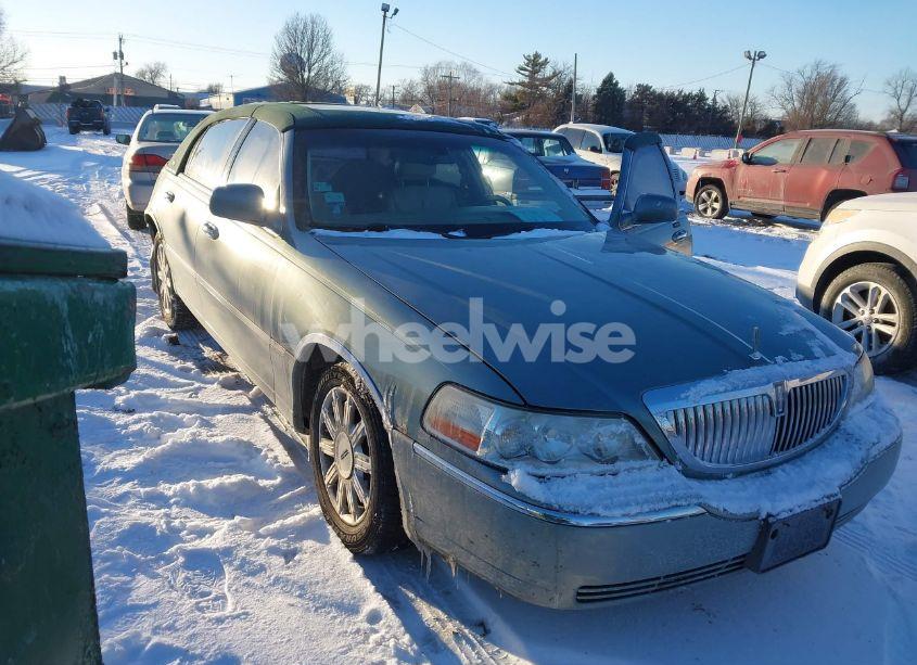 2006 Lincoln Town CAR SIGNATURE LIMITED (VIN 1LNHM82V36Y618577) main photo