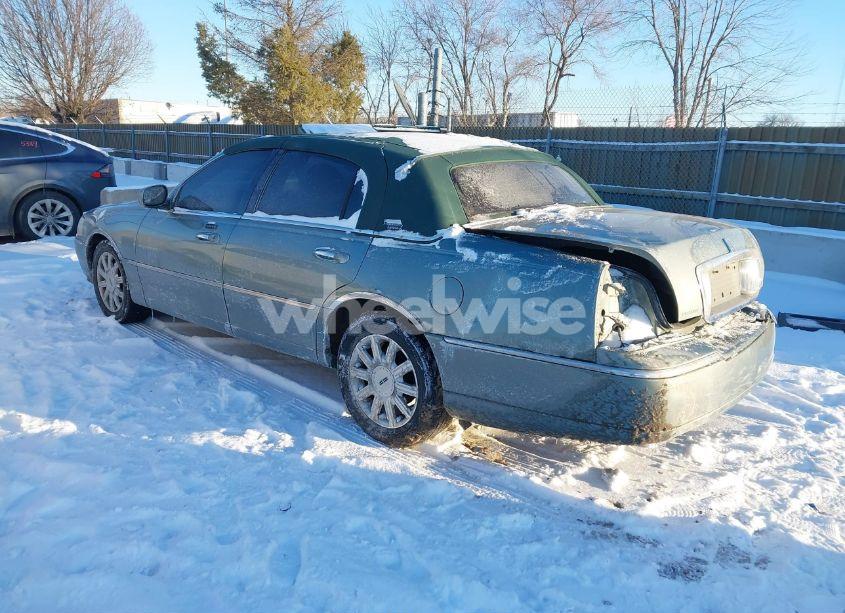 Photo 3 of 2006 Lincoln Town CAR SIGNATURE LIMITED (VIN 1LNHM82V36Y618577)