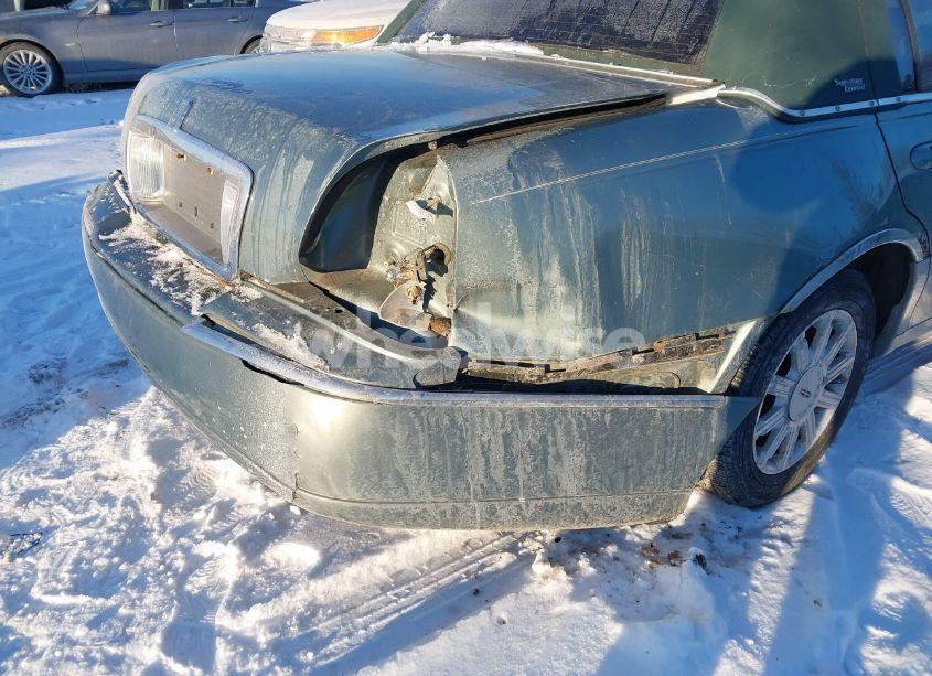 Photo 6 of 2006 Lincoln Town CAR SIGNATURE LIMITED (VIN 1LNHM82V36Y618577)