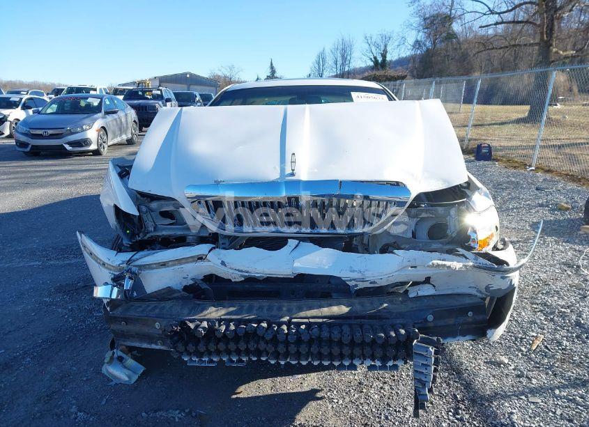 Photo 13 of 2006 Lincoln Town CAR SIGNATURE LIMITED (VIN 1LNHM82V76Y636483)