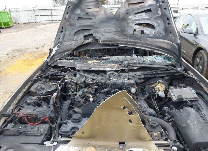 Photo 6 of 2006 Lincoln Town CAR SIGNATURE LIMITED (VIN 1LNHM82VX6Y619029)