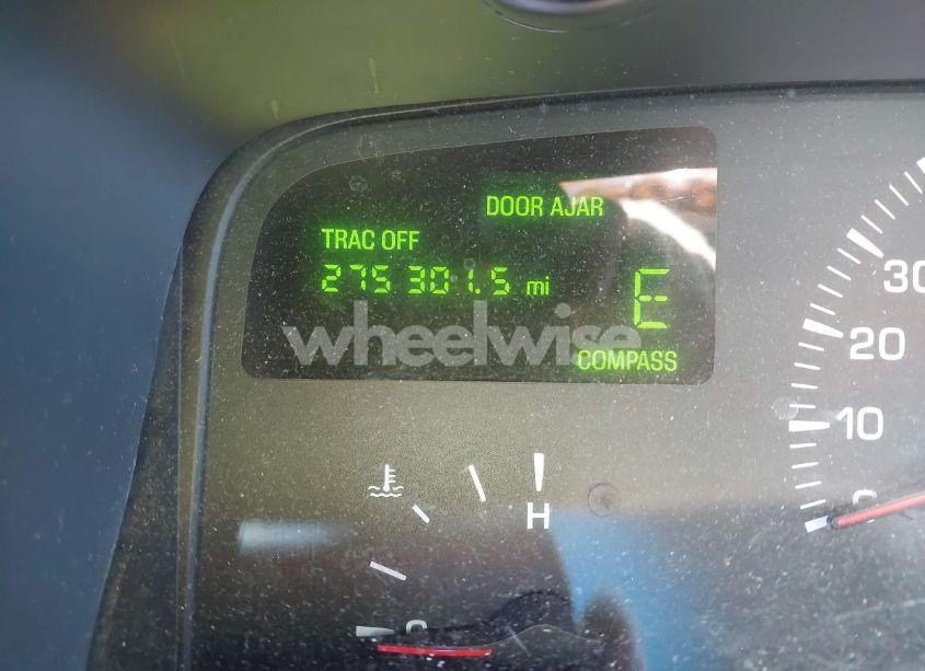 Photo 7 of 2001 Lincoln Town CAR SIGNATURE (VIN 1LNHM82W01Y712594)