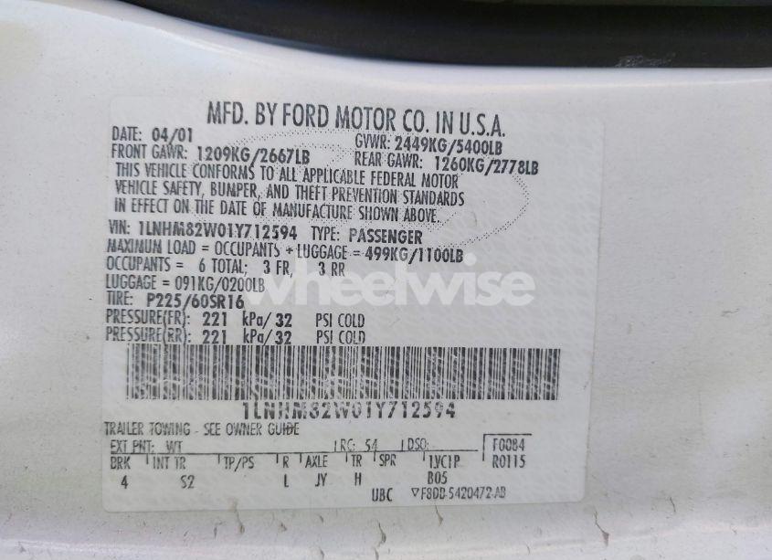 Photo 9 of 2001 Lincoln Town CAR SIGNATURE (VIN 1LNHM82W01Y712594)