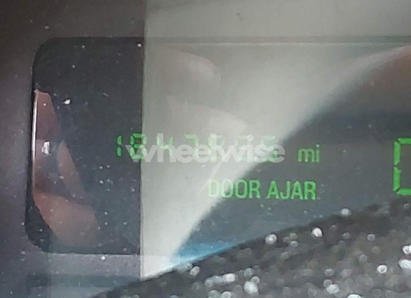 Photo 15 of 2005 Lincoln Town CAR SIGNATURE LIMITED (VIN 1LNHM82W05Y664410)