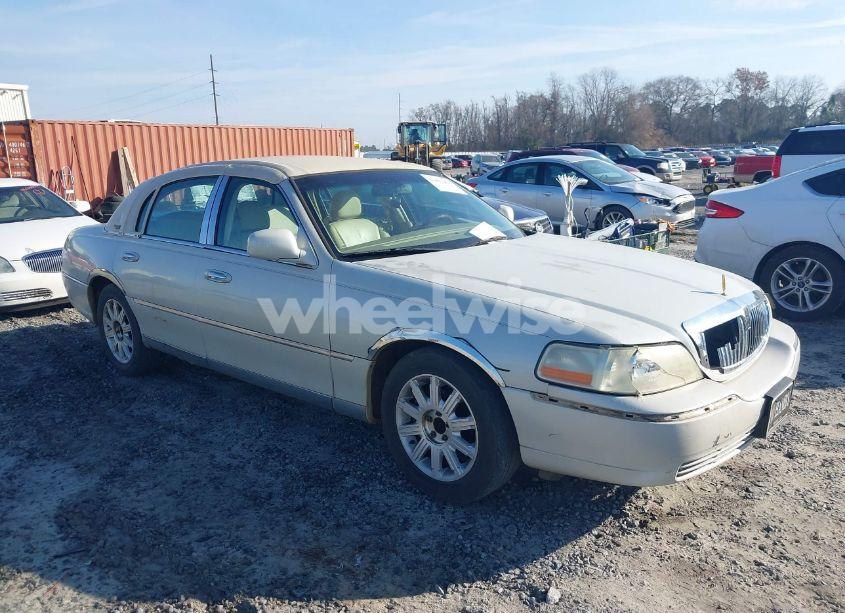 2006 Lincoln Town CAR SIGNATURE LIMITED (VIN 1LNHM82W06Y601650) main photo
