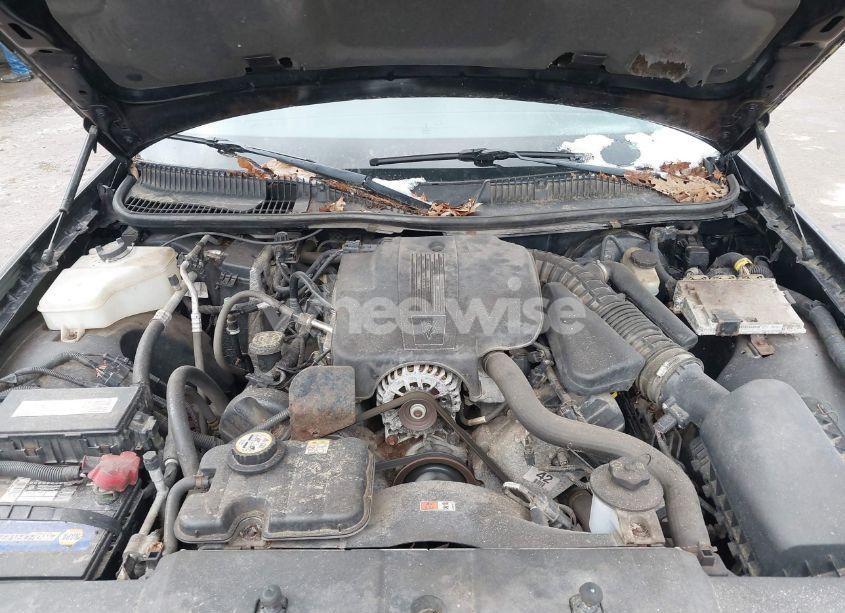 Photo 10 of 2005 Lincoln Town CAR SIGNATURE LIMITED (VIN 1LNHM82W15Y613269)