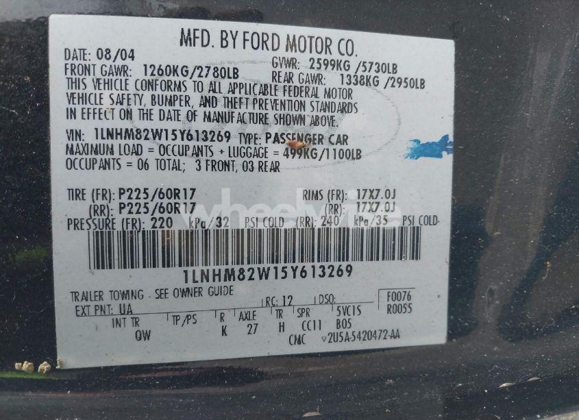 Photo 9 of 2005 Lincoln Town CAR SIGNATURE LIMITED (VIN 1LNHM82W15Y613269)