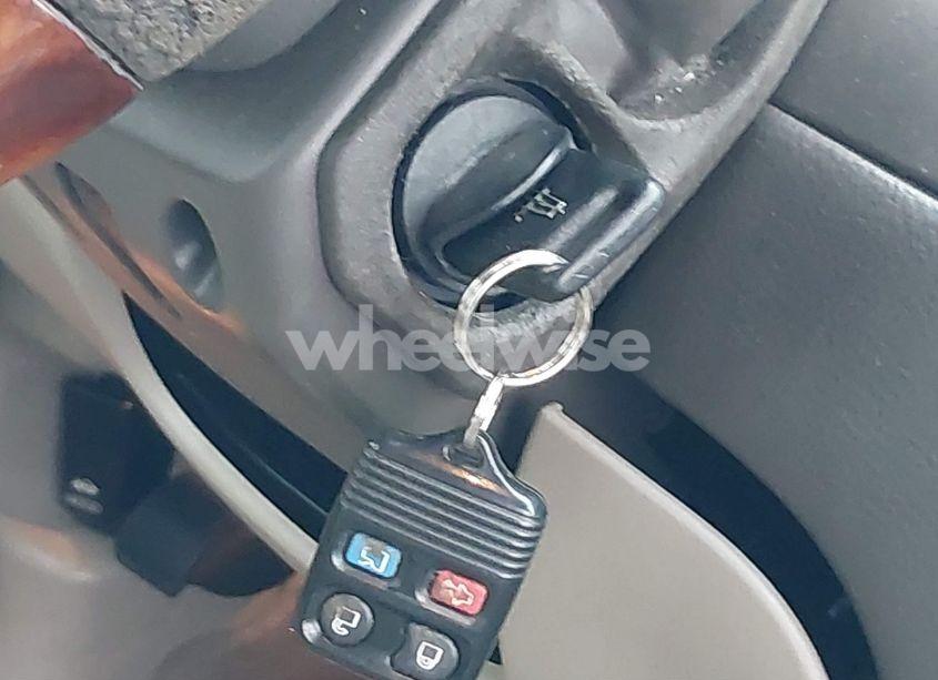 Photo 11 of 2007 Lincoln Town CAR SIGNATURE LIMITED (VIN 1LNHM82W27Y635977)