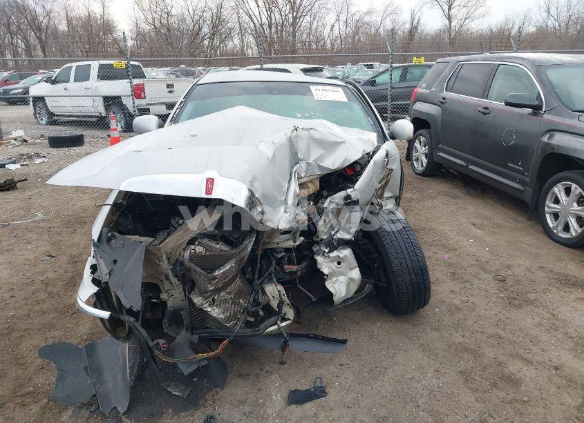 Photo 11 of 2001 Lincoln Town CAR SIGNATURE (VIN 1LNHM82W31Y609511)