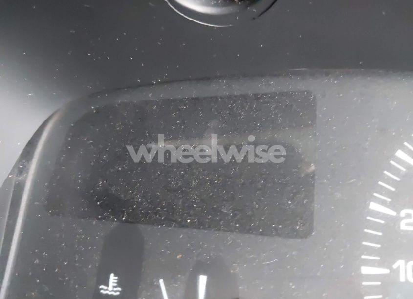 Photo 14 of 2001 Lincoln Town CAR SIGNATURE (VIN 1LNHM82W31Y609511)