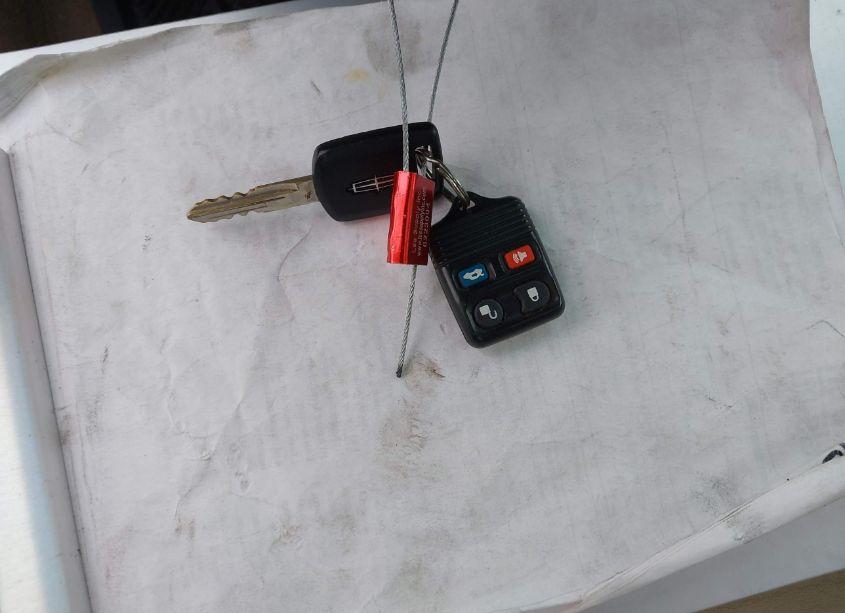 Photo 11 of 2005 Lincoln Town CAR SIGNATURE LIMITED (VIN 1LNHM82W35Y622684)