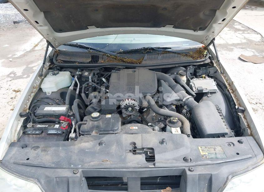 Photo 10 of 2005 Lincoln Town CAR (VIN 1LNHM82W35Y654826)