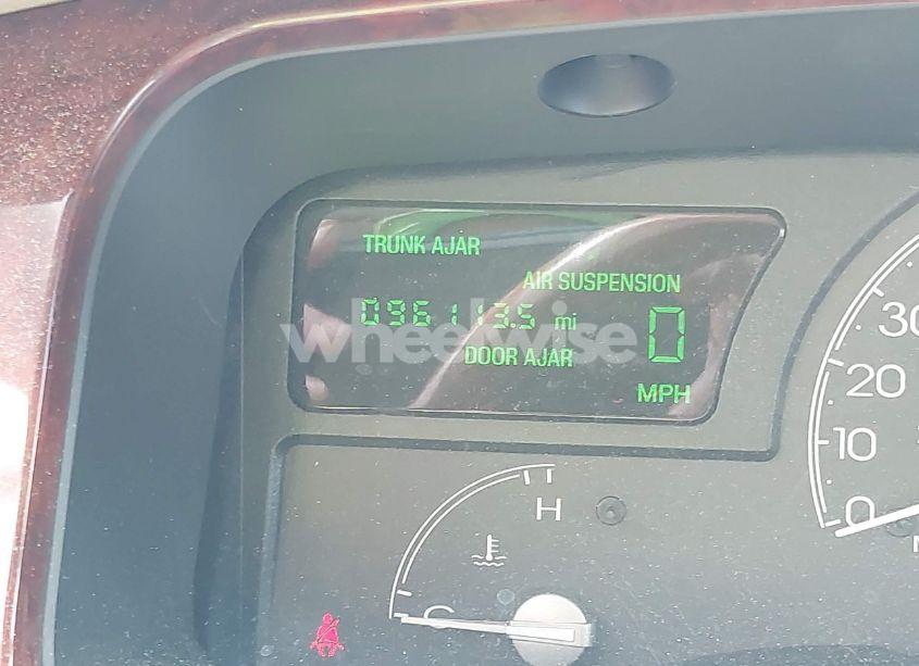 Photo 15 of 2005 Lincoln Town CAR (VIN 1LNHM82W35Y654826)