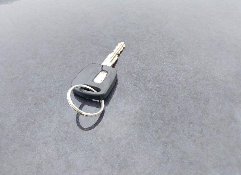 Photo 11 of 2001 Lincoln Town CAR SIGNATURE (VIN 1LNHM82W41Y658393)