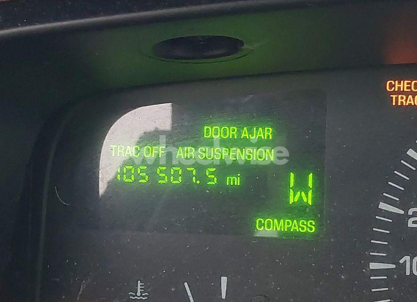 Photo 7 of 2000 Lincoln Town CAR SIGNATURE (VIN 1LNHM82W4YY820792)