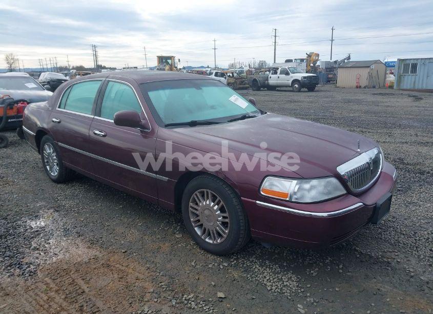 2006 Lincoln Town CAR SIGNATURE LIMITED (VIN 1LNHM82W56Y648219) main photo