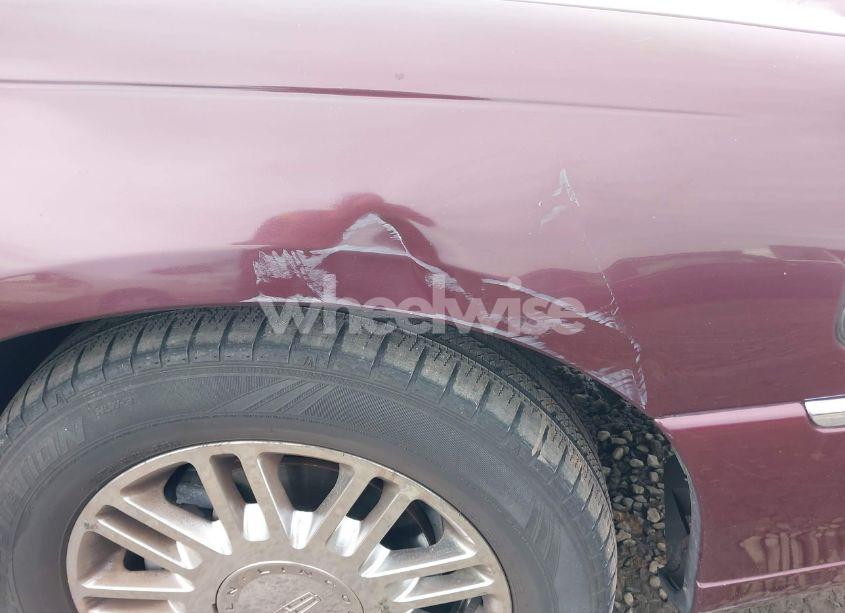 Photo 6 of 2006 Lincoln Town CAR SIGNATURE LIMITED (VIN 1LNHM82W56Y648219)