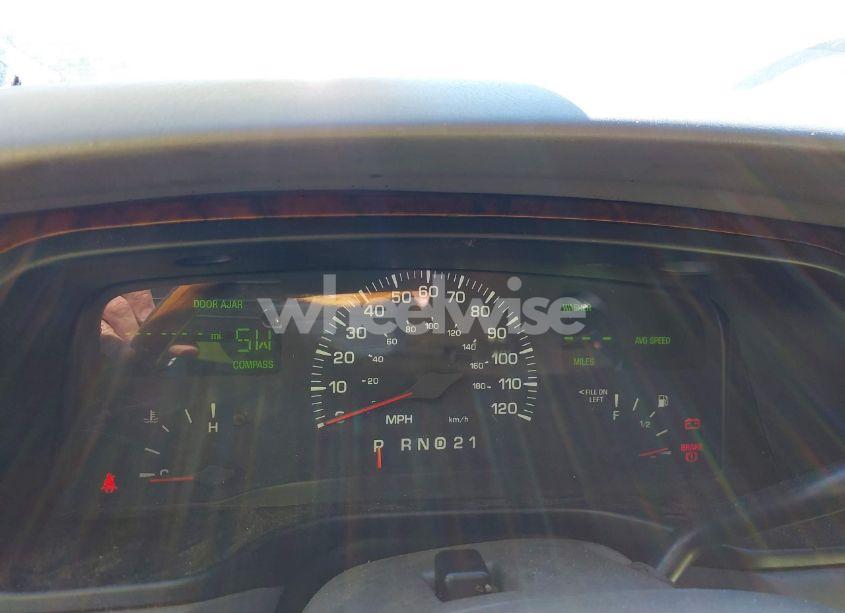 Photo 7 of 2001 Lincoln Town CAR SIGNATURE (VIN 1LNHM82W61Y664809)