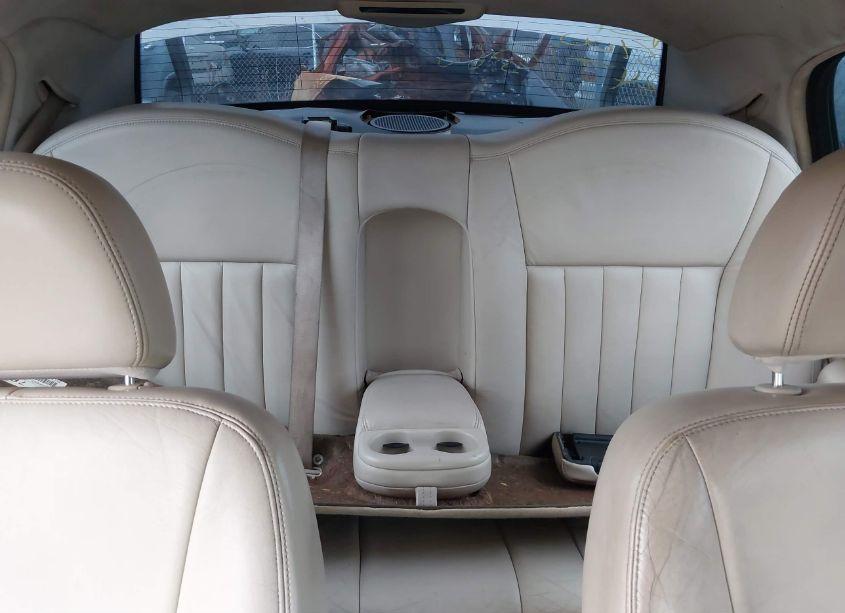Photo 8 of 2003 Lincoln Town CAR SIGNATURE (VIN 1LNHM82W63Y621123)