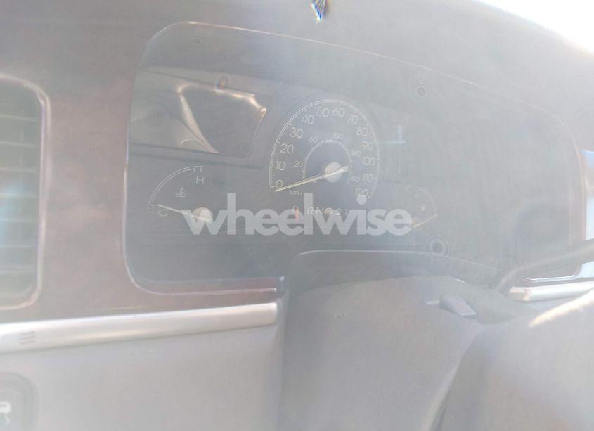 Photo 7 of 2003 Lincoln Town CAR SIGNATURE (VIN 1LNHM82W63Y704406)