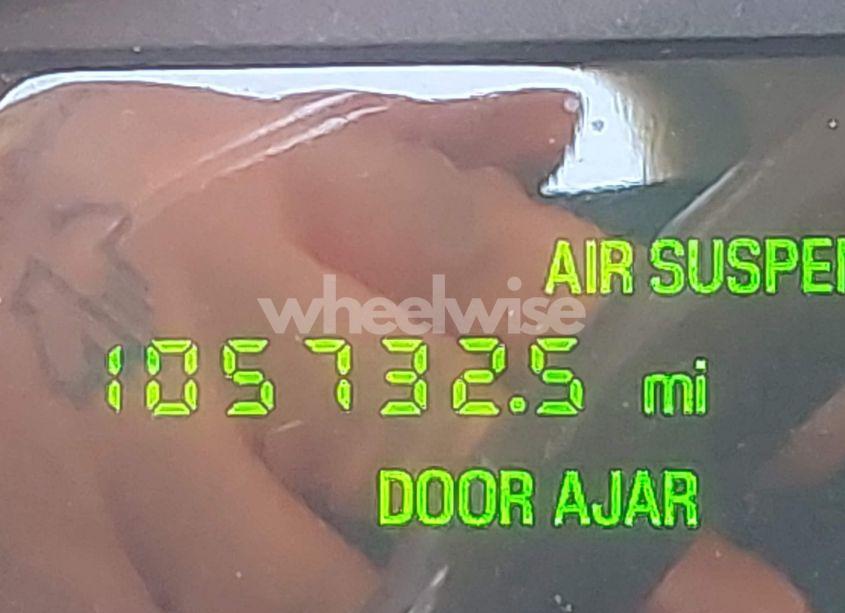 Photo 15 of 2005 Lincoln Town CAR SIGNATURE LIMITED (VIN 1LNHM82W65Y644453)