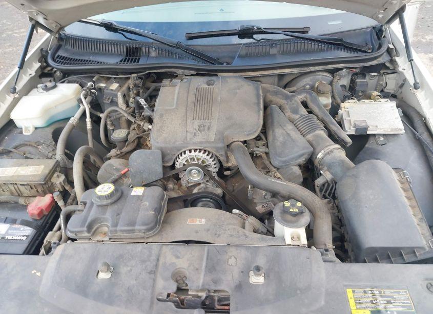 Photo 10 of 2005 Lincoln Town CAR SIGNATURE LIMITED (VIN 1LNHM82W65Y664556)