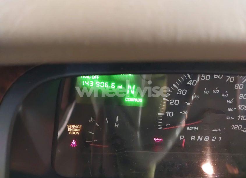 Photo 15 of 2002 Lincoln Town CAR SIGNATURE (VIN 1LNHM82W72Y667994)