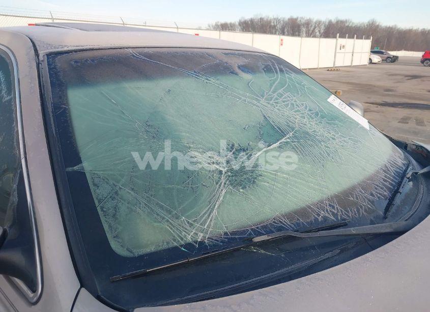 Photo 17 of 2002 Lincoln Town CAR SIGNATURE (VIN 1LNHM82W92Y644863)