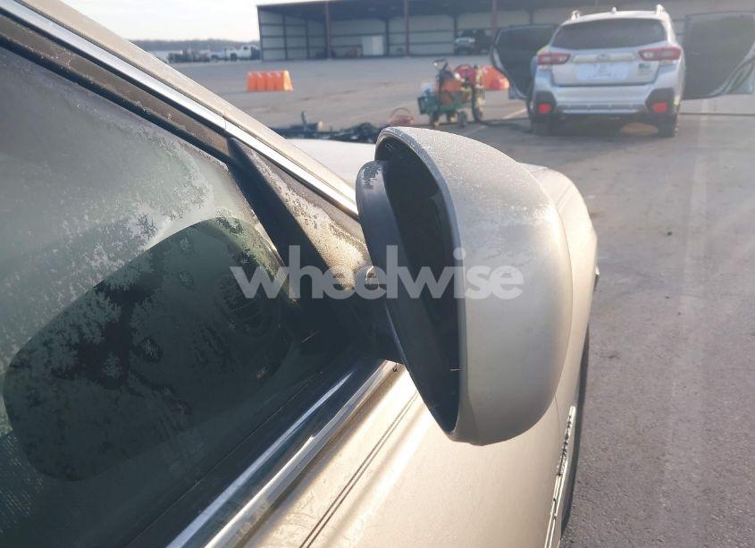 Photo 18 of 2002 Lincoln Town CAR SIGNATURE (VIN 1LNHM82W92Y644863)