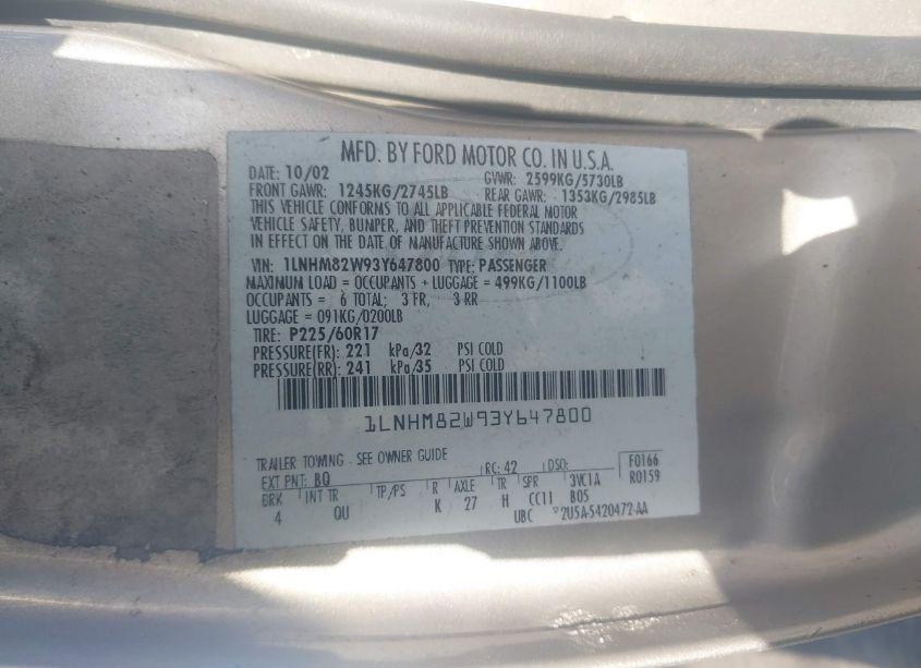 Photo 9 of 2003 Lincoln Town CAR SIGNATURE (VIN 1LNHM82W93Y647800)