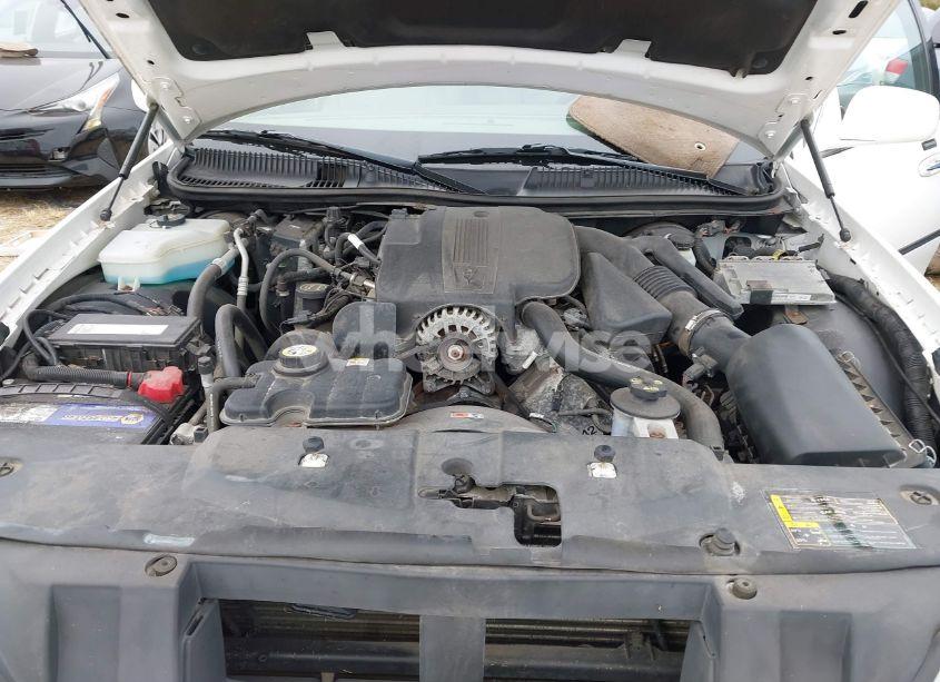 Photo 10 of 2005 Lincoln Town CAR SIGNATURE LIMITED (VIN 1LNHM82W95Y649033)