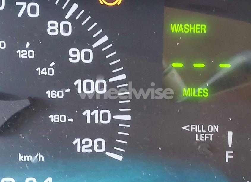 Photo 15 of 2002 Lincoln Town CAR SIGNATURE (VIN 1LNHM82WX2Y656973)