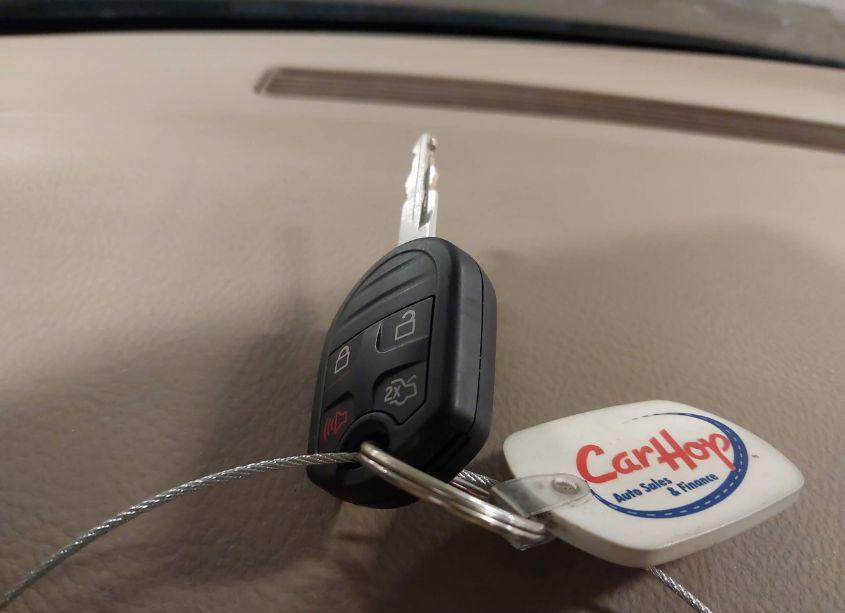 Photo 11 of 2007 Lincoln Town CAR DESIGNER SERIES (VIN 1LNHM83V37Y605408)