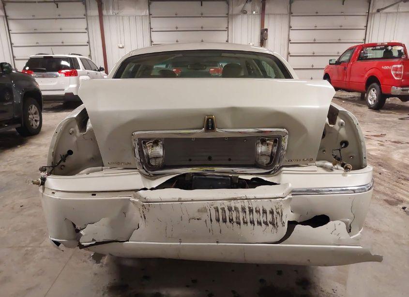 Photo 17 of 2007 Lincoln Town CAR DESIGNER SERIES (VIN 1LNHM83V37Y605408)