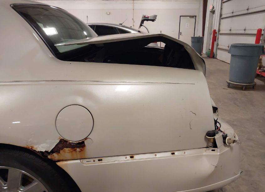 Photo 18 of 2007 Lincoln Town CAR DESIGNER SERIES (VIN 1LNHM83V37Y605408)