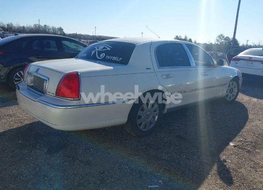 Photo 4 of 2007 Lincoln Town CAR DESIGNER SERIES (VIN 1LNHM83V97Y608071)