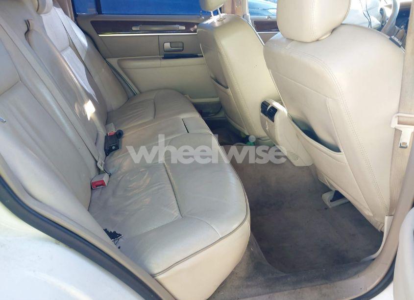 Photo 8 of 2007 Lincoln Town CAR DESIGNER SERIES (VIN 1LNHM83V97Y608071)