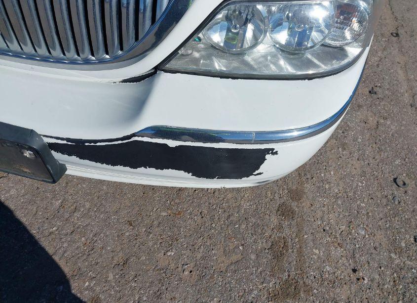 Photo 6 of 2006 Lincoln Town CAR DESIGNER SERIES (VIN 1LNHM83VX6Y623919)