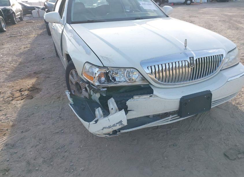 Photo 6 of 2004 Lincoln Town CAR ULTIMATE (VIN 1LNHM83W14Y644096)