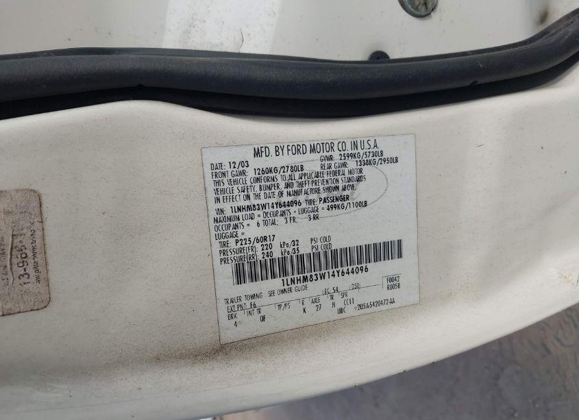 Photo 9 of 2004 Lincoln Town CAR ULTIMATE (VIN 1LNHM83W14Y644096)