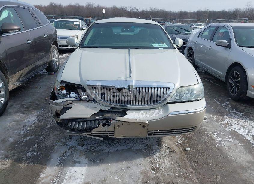 Photo 12 of 2004 Lincoln Town CAR ULTIMATE (VIN 1LNHM83W14Y680645)