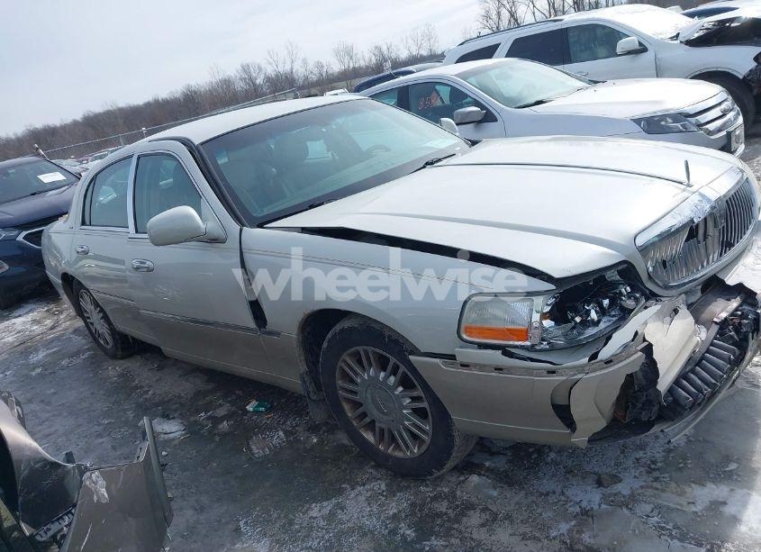 Photo 13 of 2004 Lincoln Town CAR ULTIMATE (VIN 1LNHM83W14Y680645)