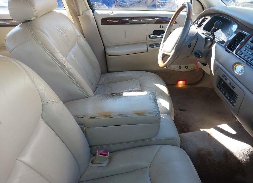 Photo 5 of 2000 Lincoln Town CAR CARTIER (VIN 1LNHM83W1YY876879)