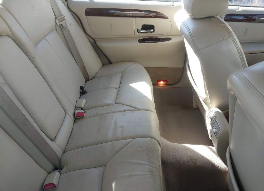 Photo 8 of 2000 Lincoln Town CAR CARTIER (VIN 1LNHM83W1YY876879)