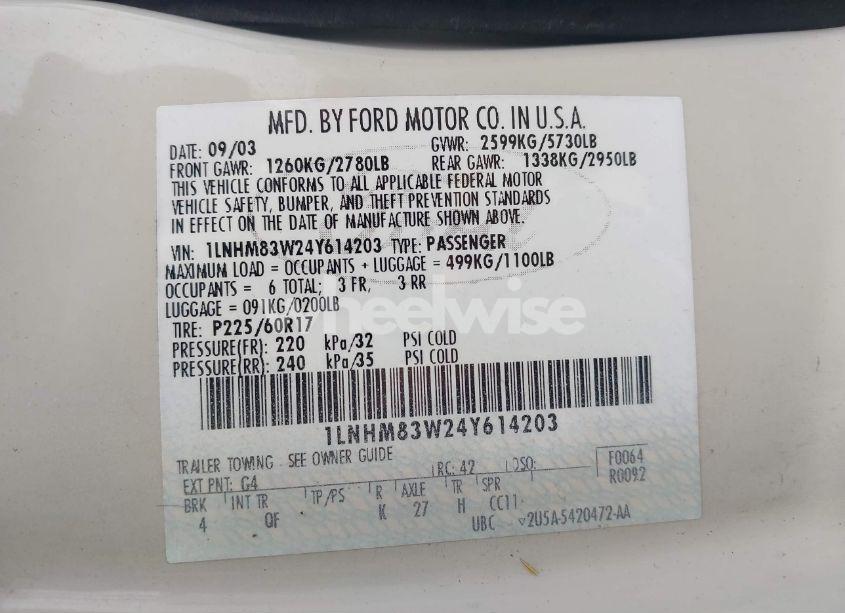 Photo 9 of 2004 Lincoln Town CAR ULTIMATE (VIN 1LNHM83W24Y614203)